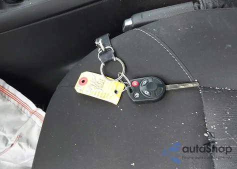 2016 Ford Focus S z USA, uszkodzony, nr VIN 1FADP3E26GL374152